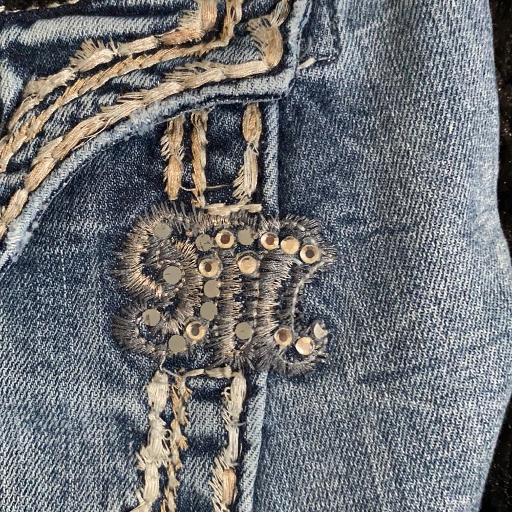 Miss Me Distressed Boot Cut - Picture 5 of 6